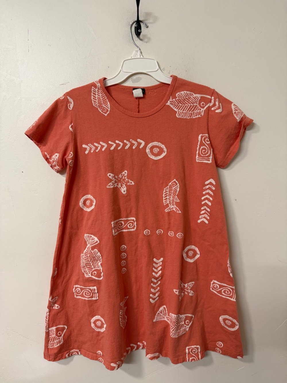 Coral Short Sleeve Tunic with White Fish Print 90’s Y2K